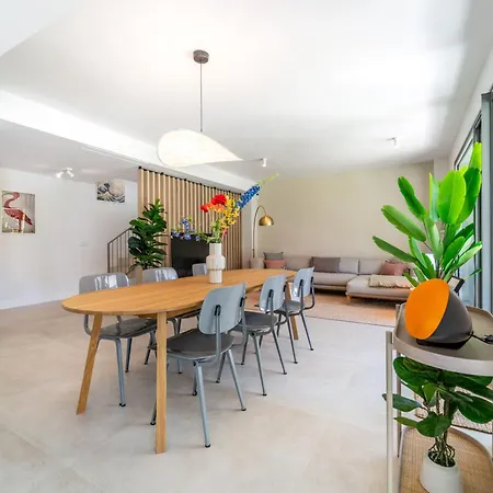 Eden Vista Duplex Apartment *