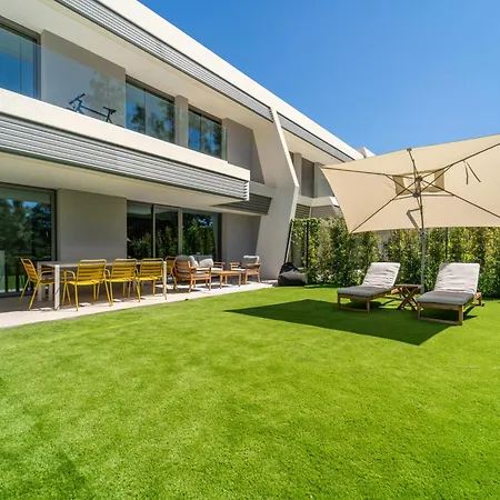Eden Vista Duplex Apartment *
